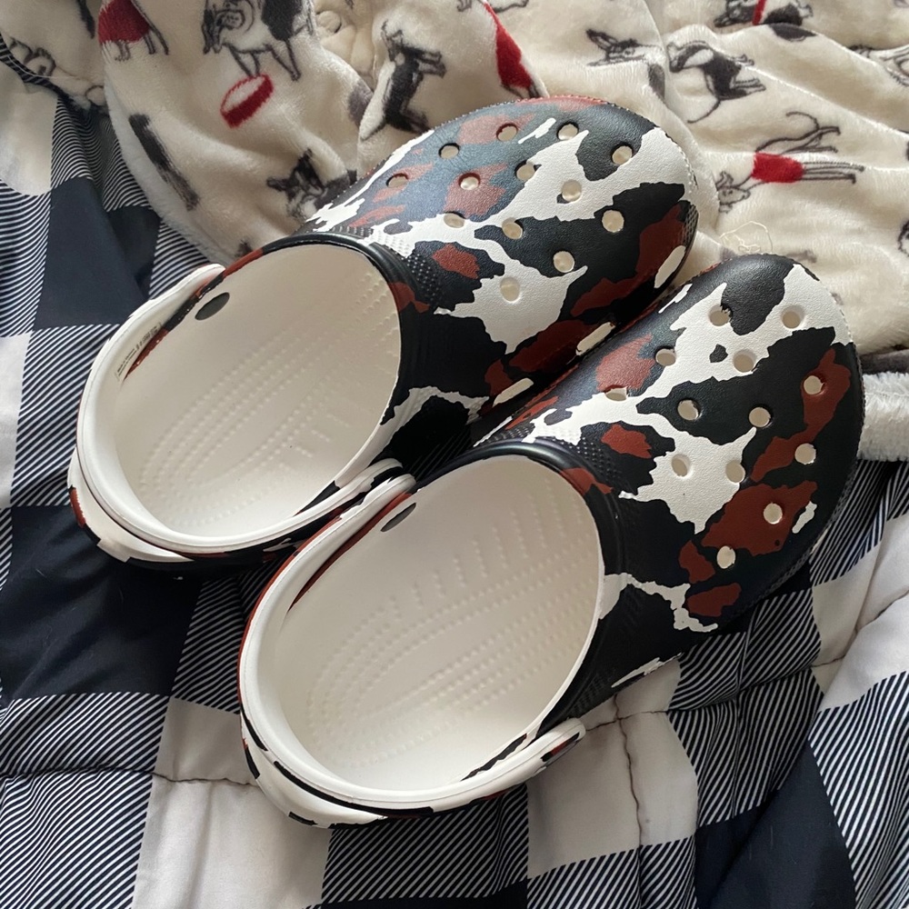 Cow crocs